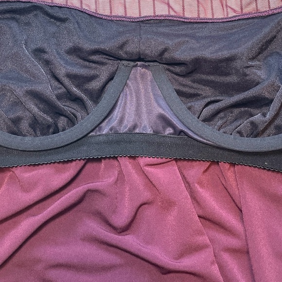 Miracle Suit Illusionist Mirage Tankini Top. Size 10. - Picture 6 of 10